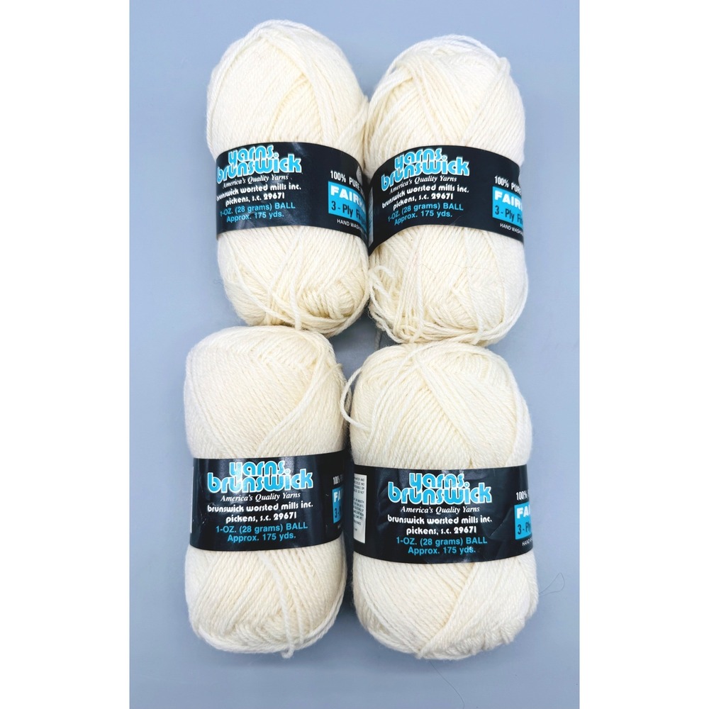 Brunswick Fairhaven Fingering Yarn Ecru 100 Virgin Wool 3 Ply 4 Skeins